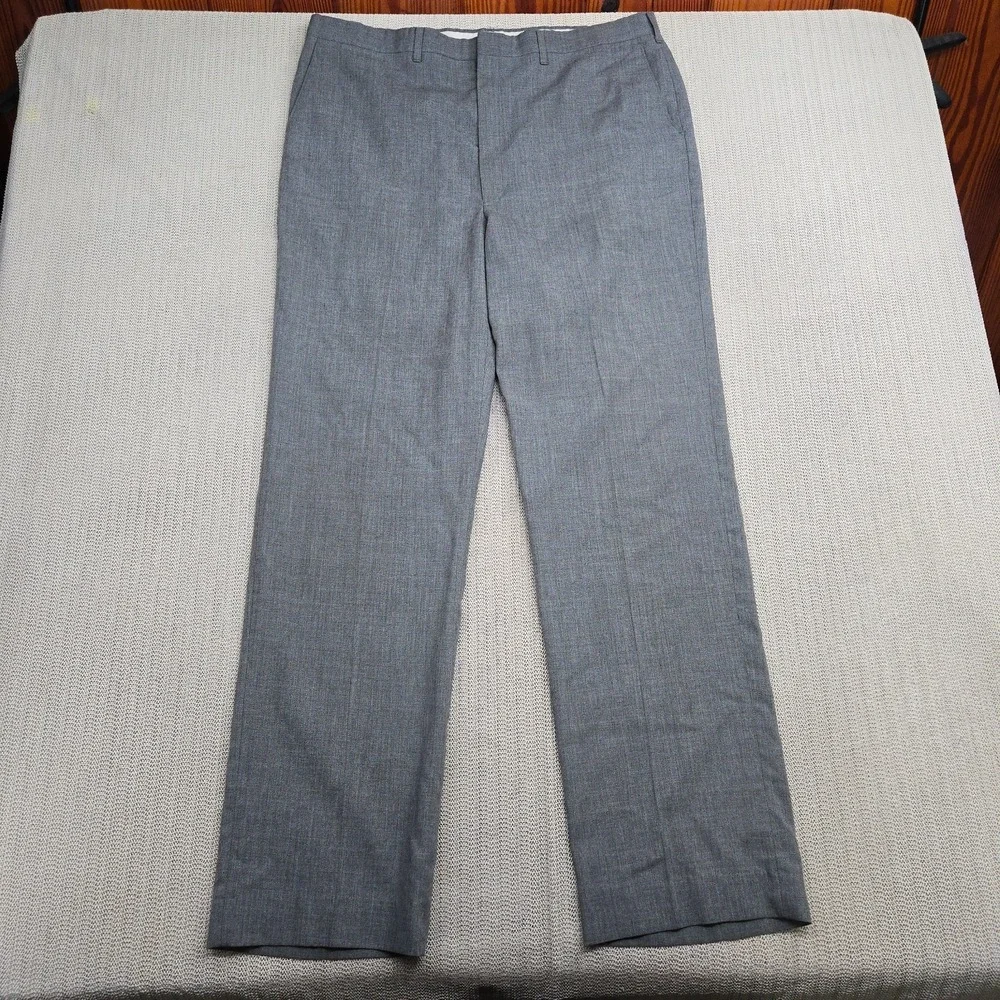 Vintage Haggar Pants Men 38x34 Gray Dress Slacks Classic Fit Wool Blend Workwear